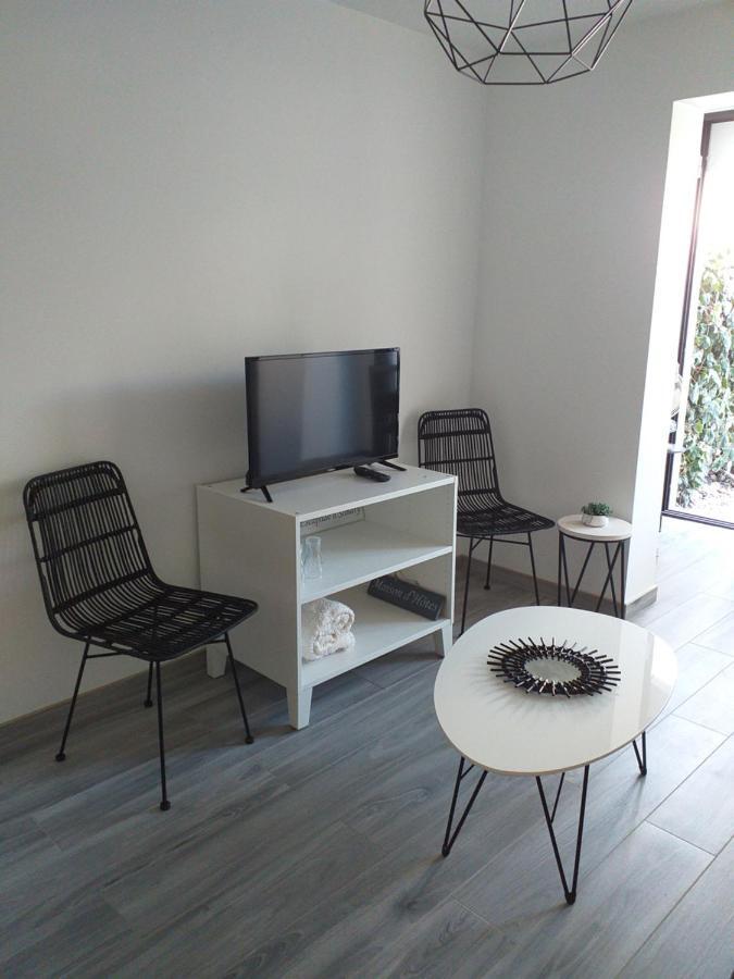 Joli studio res au calme en rez de jardin à Bandol. Extérieur photo